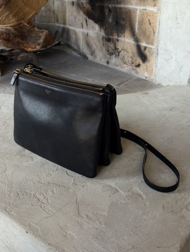 CÉLINE / 2016 Phoebe Philo / Black Large Trio Shoulder Bag w/ Gold Hardware