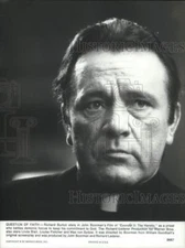 Press Photo Actor Richard Burton in "Exorcist II: The Heretic" Movie - hcq41228