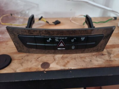 2003-2009 MERCEDES BENZ E500 W211 OEM CENTER DASH CONTROLS CD CHANGER FACE PLATE