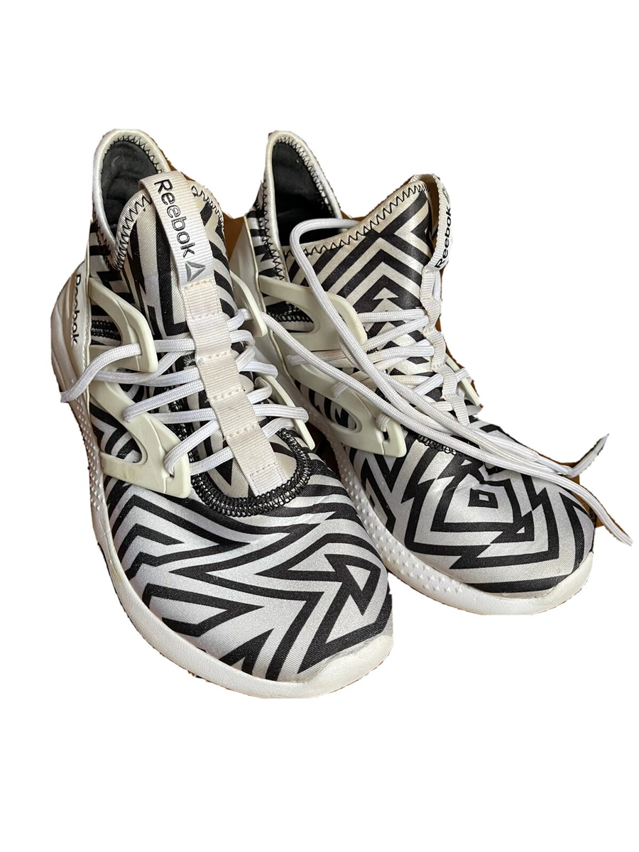 Reebok hayasu on sale black
