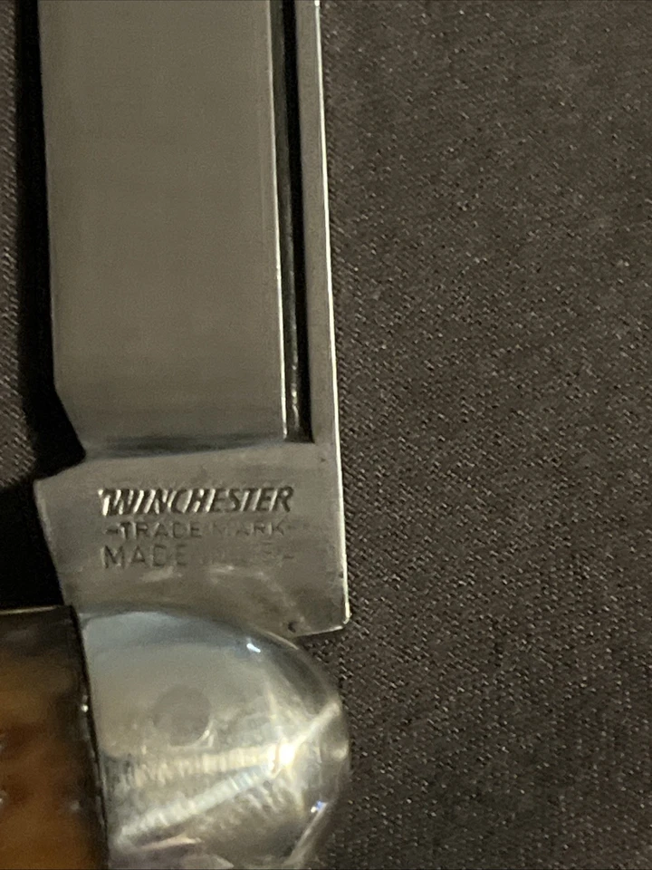 Old Winchester Green Bone Cigar Knife 1920-40 Great snap Extremely rare 3’5/8 - Image 3 of 4
