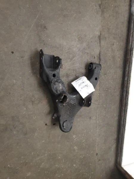 98-07 TOYOTA LAND CRUISER 4.7L 4WD CONJUNTO DE BRAÇO DE CONTROLE INFERIOR DIANTEIRO DO PASSAGEIRO - Imagem 2 de 4