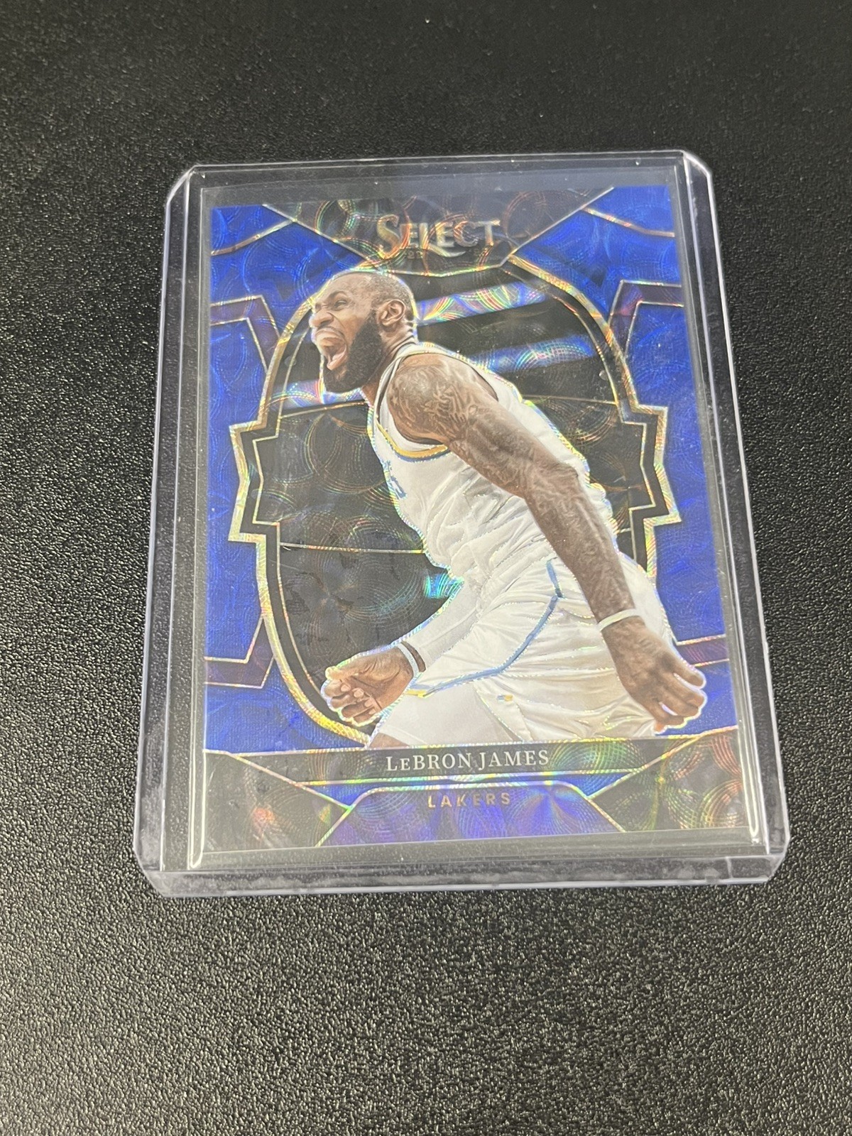 2022-23 Select LeBron James Prizm Blue Scope #26 (190/249) LOS ANGELES LAKERS