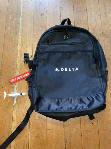 New  Collectible Delta Airlines Backpack  4 Compartments & 2 Side Bottle Holders