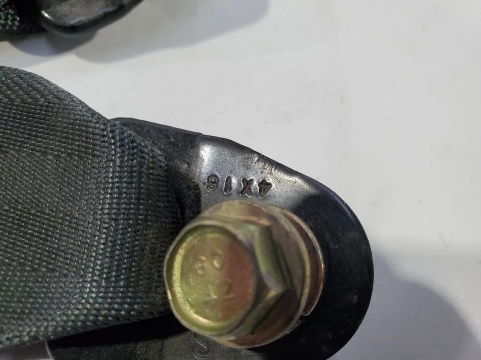 Cinturón de seguridad delantero usado se adapta a: Nissan 240sx 1995 grado A Foto 4 de 4
