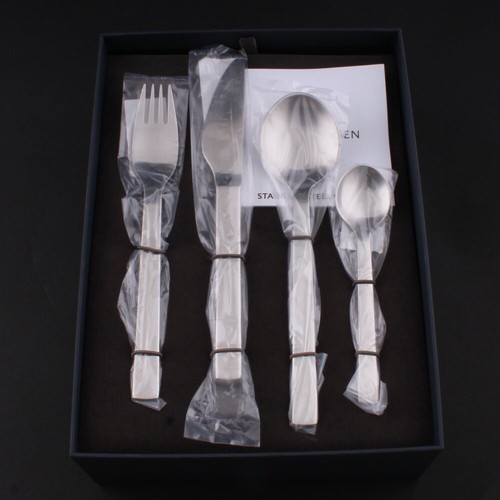 Juego de cubiertos Georg Jensen, Nueva York. Acero inoxidable. Acoplamiento de henna. 16 piezas. - Imagen 2 de 8