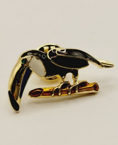 Napier Toucan Lapel Pin Enameled Gold Tone Exotic 