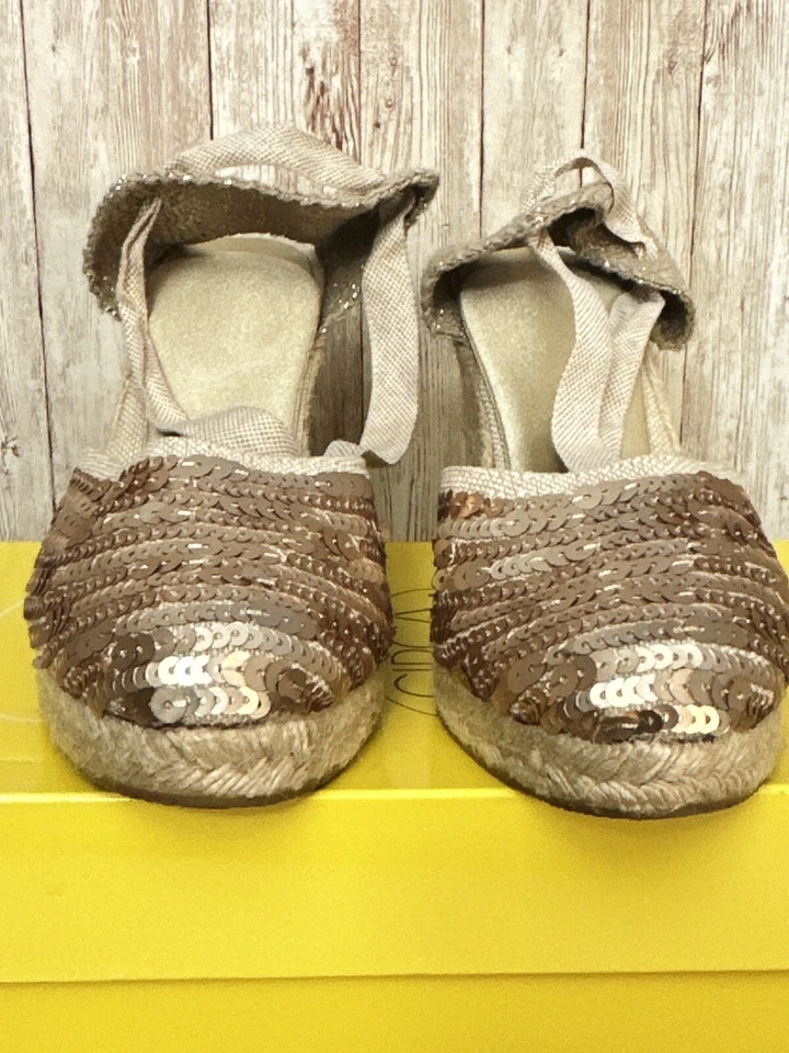 Circa ~ Cuñas de alpargata Joan & David con lentejuelas con tiras ~ Talla 7 Foto 2 de 4
