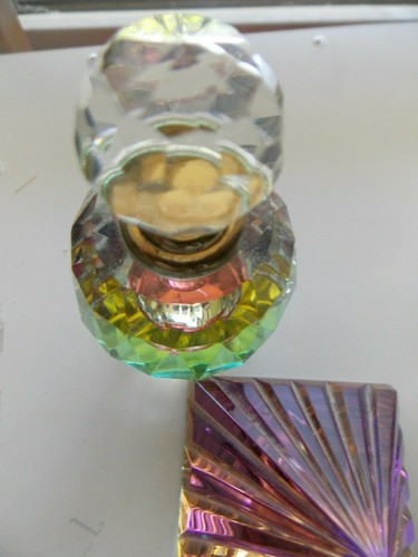 Stunning! Lot of 3 irridescent Crystal Perfume bottles & matching Paper Weight! - Picture 8 of 12