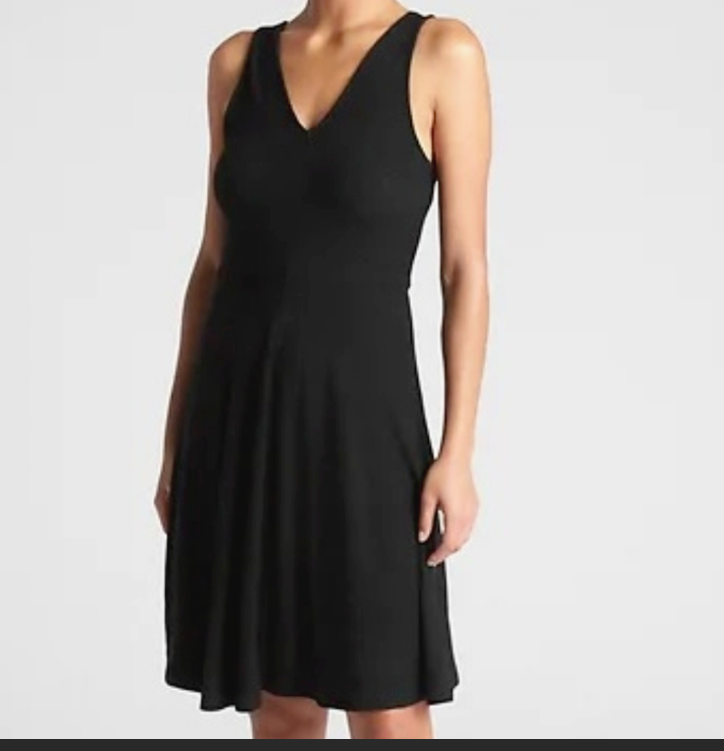 GAP Little Black Dress Knit V-neck with pockets Size 8 GAP Little Black Dress Knit V-neck with pockets Size 8