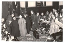 1 Original Photo Of Pope JOHN XXIII Taking The Train ( L020 )