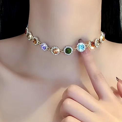 Collar Colorido Redondo Arco Iris Joyas Gargantilla Estrás Pavé Betsey Johnson Foto 3 de 4