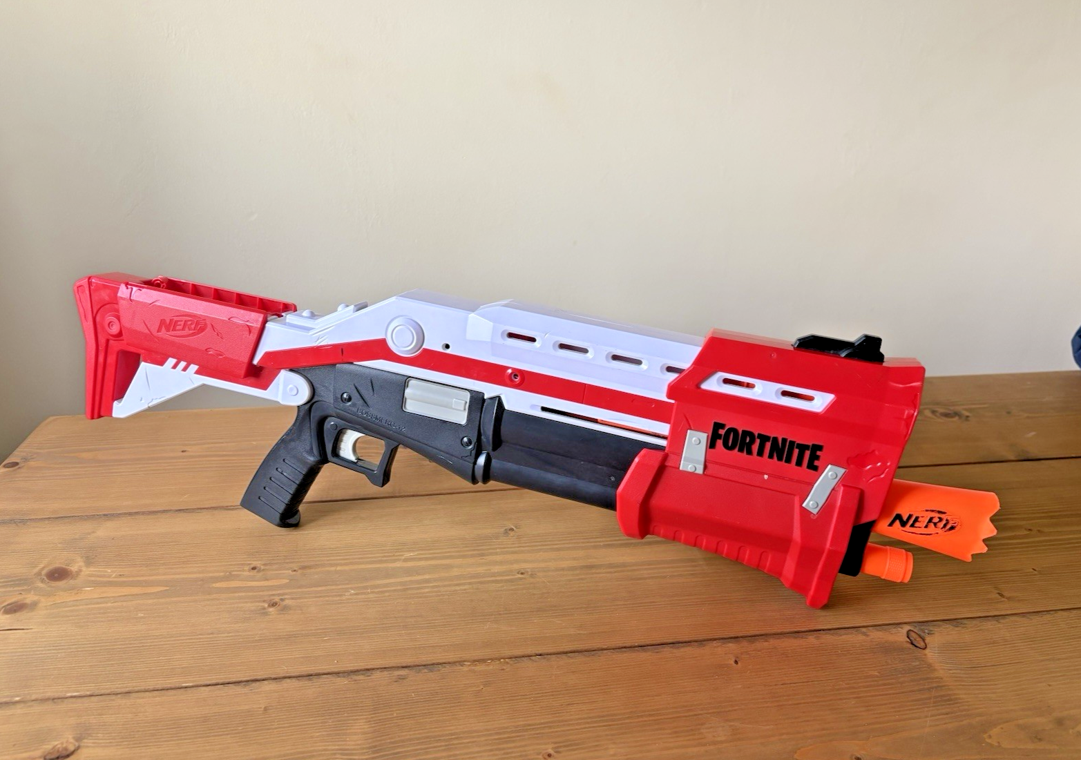 Nerf Fortnite TS Blaster Bossmerg-12 Red White Pump Action Dart Blaster Gun