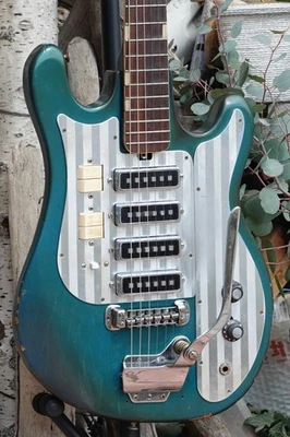 Teisco WG-4L 1965 Vintage Blue Electric Guitar 4 Pickups