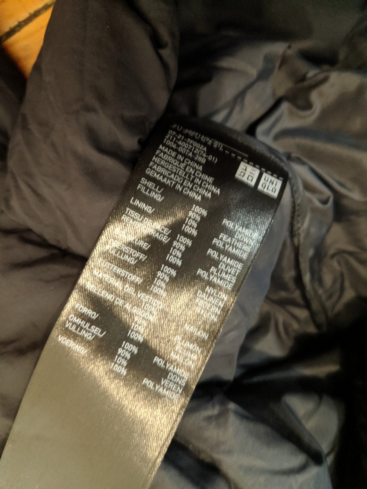 UNIQLO WOMENS BLACK LIGHTWEIGHT DOWN HOODED JACKET VGC SIZE L thumbnail 7