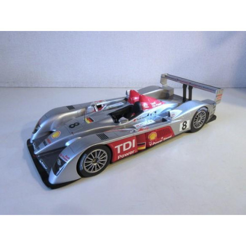 特価 Spark 1/18 アウディ R10 TDI 2006LM Winner SPARK 1/18 Scale Audi R10 TDI 2006 LM Winner Silver w/box