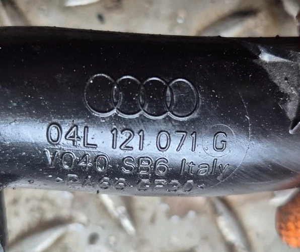 AUDI A4 B9 8W A5 F5 Q5 2015-2020 2.0 TDI ENGINE COOLANT HOSE PIPE 04L121071G — 第 2/3 张图片