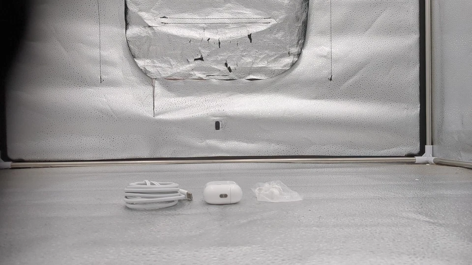 Apple Airpods Pro 2 Wireless Earbuds, Active Noise Cancellation, Hearing Aid - Image 3 of 4