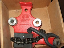 RIDGID BC410P Bench Chain Vise, 1/2 inch to 4- 1/2 inch Bench Vise