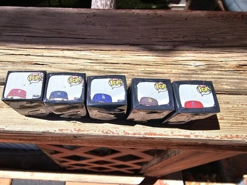 2026 Topps Series 1 Funko Bitty POP! Set of 5 Mini-Figure Super Box