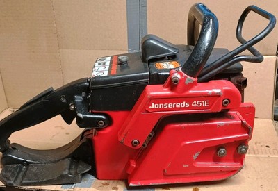 Jonsereds 451E Chainsaw Fires on Spray 