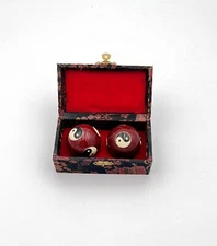 Vintage Chinese Baoding Singing Balls Hand Massage Exercise Fidget Toy Yin Yang