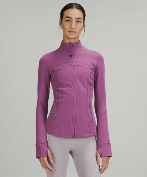 Lululemon レディースジャケット サイズ4 パープル NWT Lululemon Nulu Cropped Define Jacket size 4 Vintage Plum