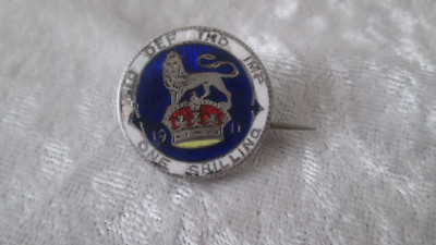 Broche d'épaule de anonyme - Reproduction d'art haut de gamme