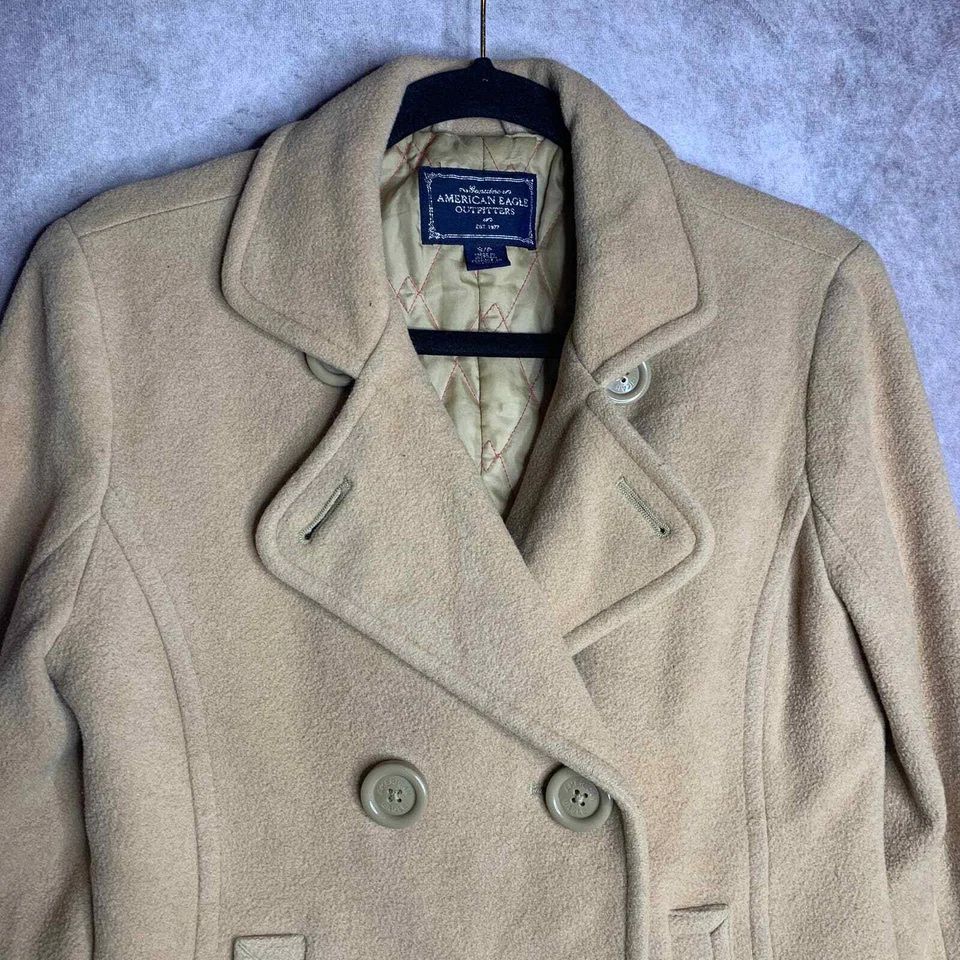 Chaqueta chaquetón American Eagle para mujer talla pequeña beige mezcla de lana doble pecho Foto 2 de 4