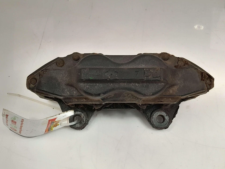 05-23 Conjunto de pinza de freno delantera izquierda lado del conductor Toyota Tacoma 4x4 OEM Foto 3 de 4