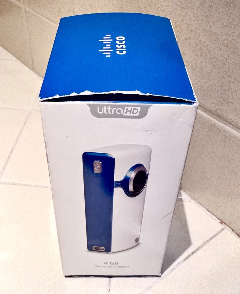 Video Camcorder Pocket-Sized Digital Flip Ultra HD HiDef BRAND NEW SEALED IN BOX - Image 2 of 4