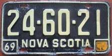 1971  NOVA SCOTIA CANADA LICENSE PLATE # 24 60 21