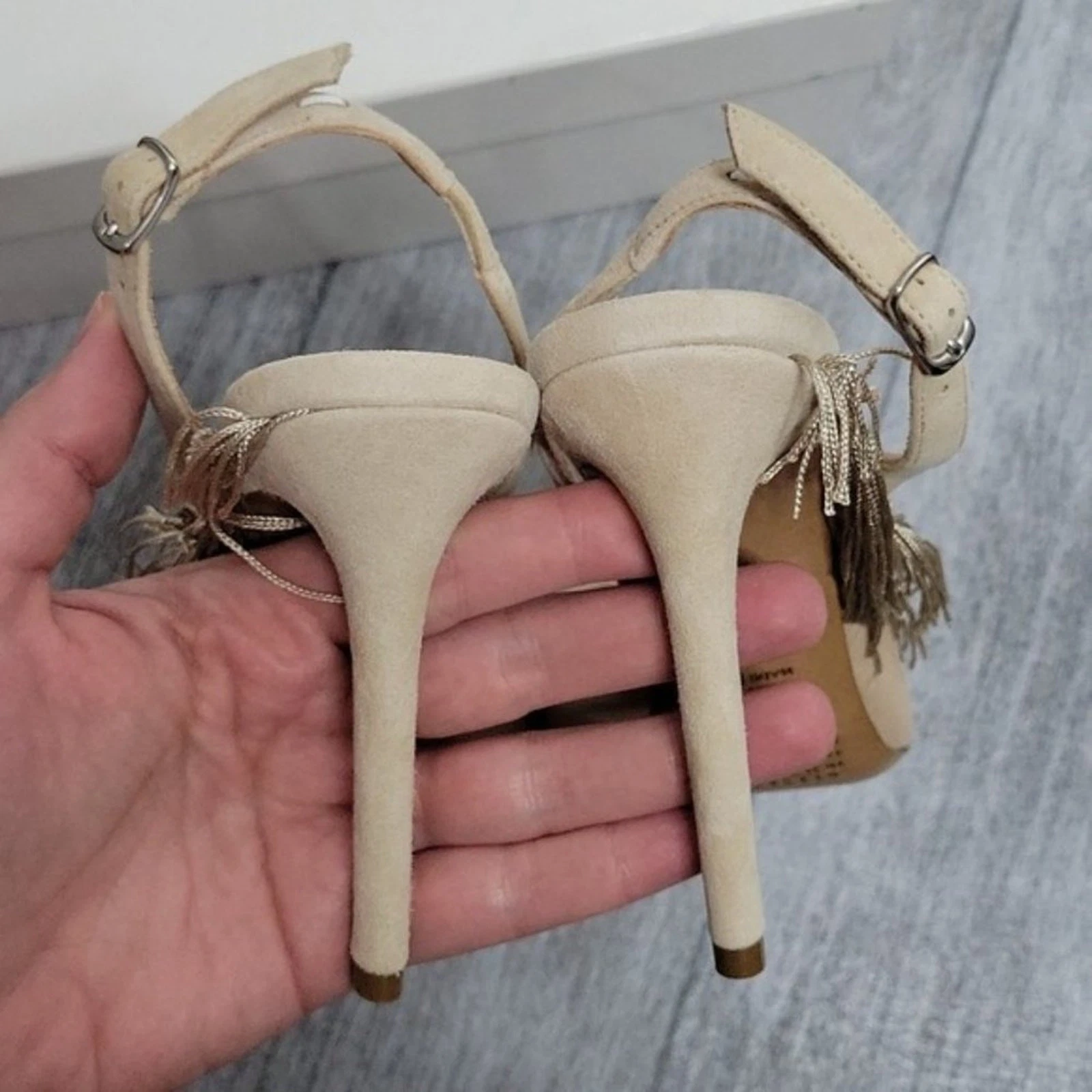 Decolte stiletto Maison Margiela con frange in crepe e camoscio slingback punta aperta NUOVE 37