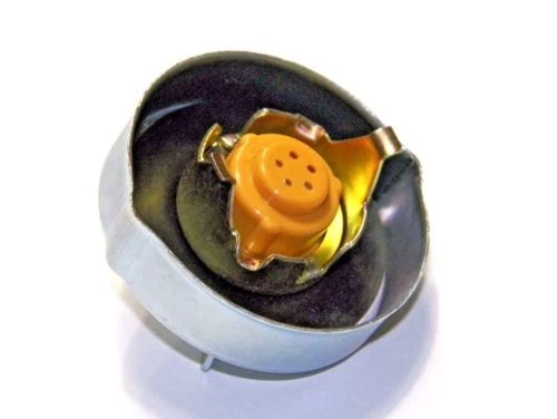 Vented Gas Cap For 71-74 GM #1561 - Image 3 of 4