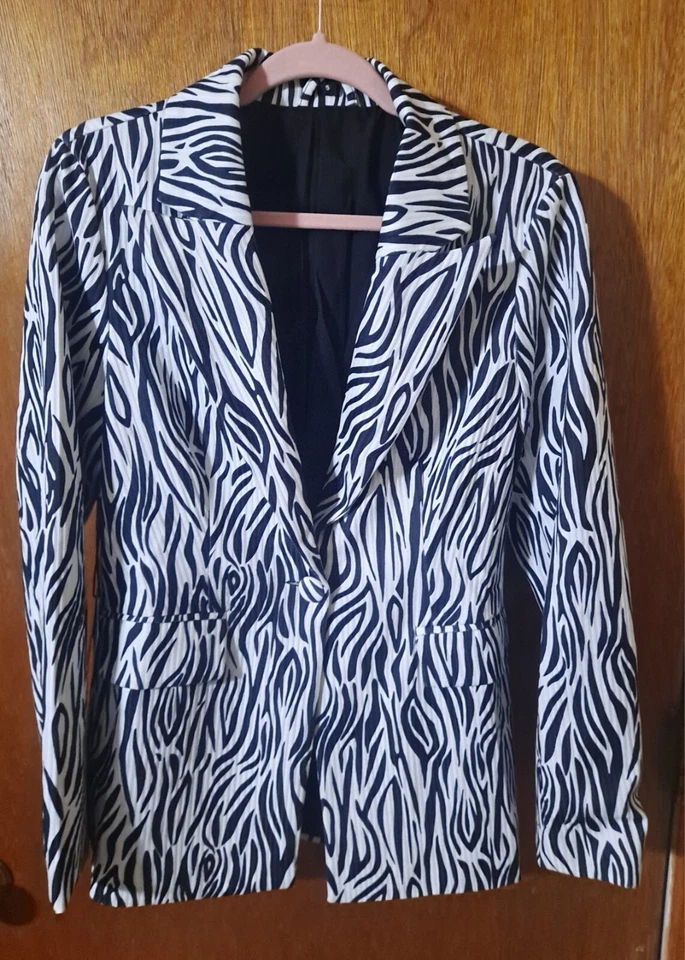 Area Stars Zanzibar Zebra PrintJacket- Size SMALL- NWT - Image 2 of 4