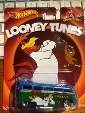 Hot Wheels Pop Culture: Volkswagen Hiway Hauler Drag Panel Bus Truck T1 Dairy