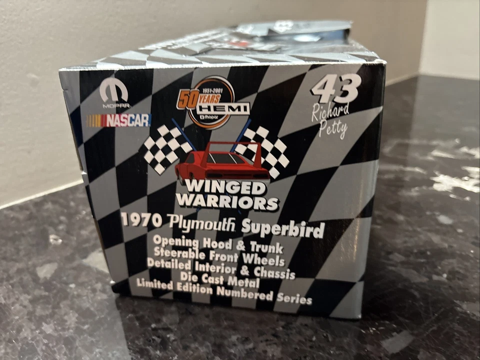 Plymouth Superbird Winged Warriors Richard Petty 1970 escala 1:18 RC2 marcas nuevas Foto 3 de 4