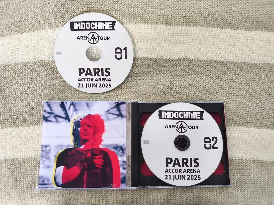 Triple CD Indochine Paris Accor Arena 2025-06-21 - Audience recording - Image 3 of 4