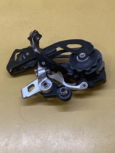Silver Shimano Deore XT RD-M786 Medium Cage 10 Speed Rear Derailleur - Picture 11 of 14