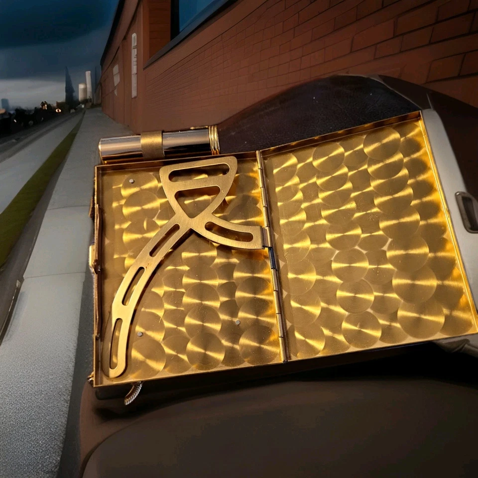 Vintage Gold Brass Antique Evans Style Lipstick, Makeup, And Cigarette Purse - Image 4 of 4