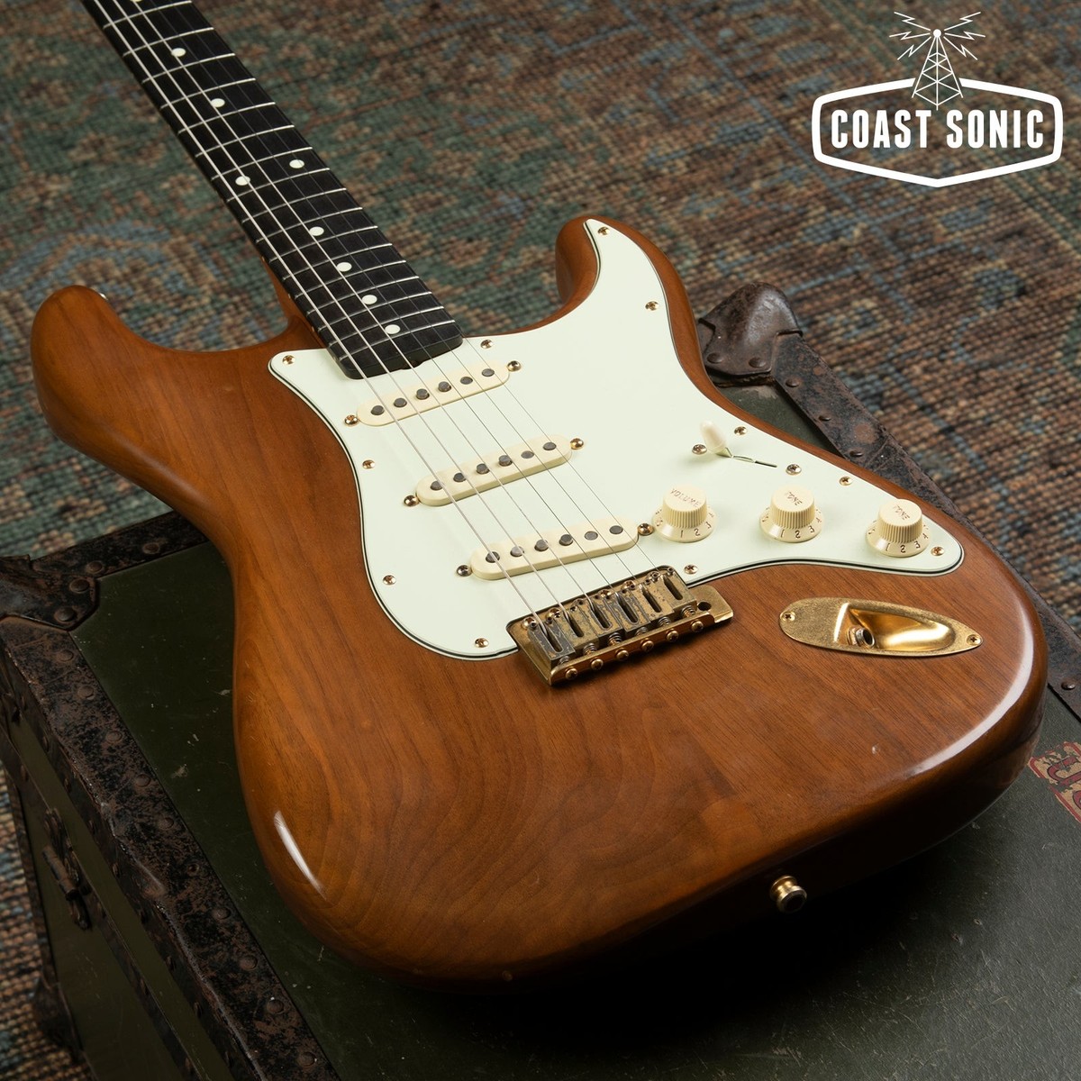 1990 Fender '62 Stratocaster ST62-115WAL All Walnut w/ USA Pickups