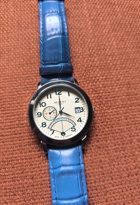 Regent Quarz Armbanduhr Edelstahl silber weißes Zifferblatt blau Leder 39,4mm