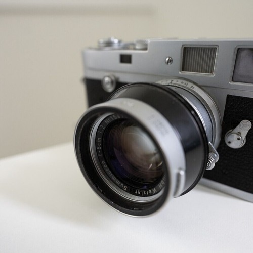 Leica M2 Chrome body with 2/5cm Summicron Lens - Picture 8 of 9
