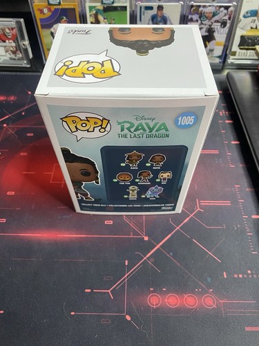 Funko Pop Raya And The Last Dragon - Raya With Tuk Tuk #1005 Amazon Exclusive - Picture 2 of 3