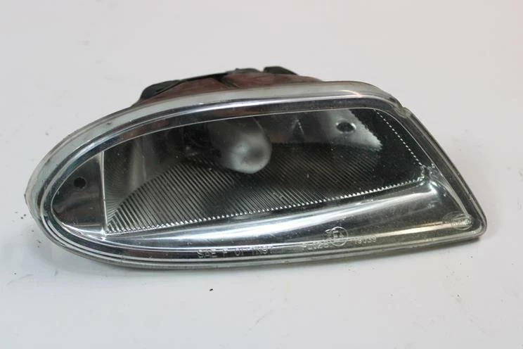 Conjunto de luz antiniebla lado derecho para Mercedes Benz W163 ML320 ML350 ML430 ML500 Foto 3 de 4