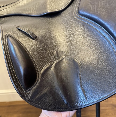 16 1/2” Black Country Etienne MW Hunt / Jump Dual flap CC Saddle Brown - Picture 5 of 16