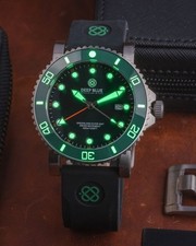 OROLOGIO DEEP BLUE GREEN LAND 44MM DIVER GMT 2 FUSI ORARI QUARZO - LUNETTA CERAMICA