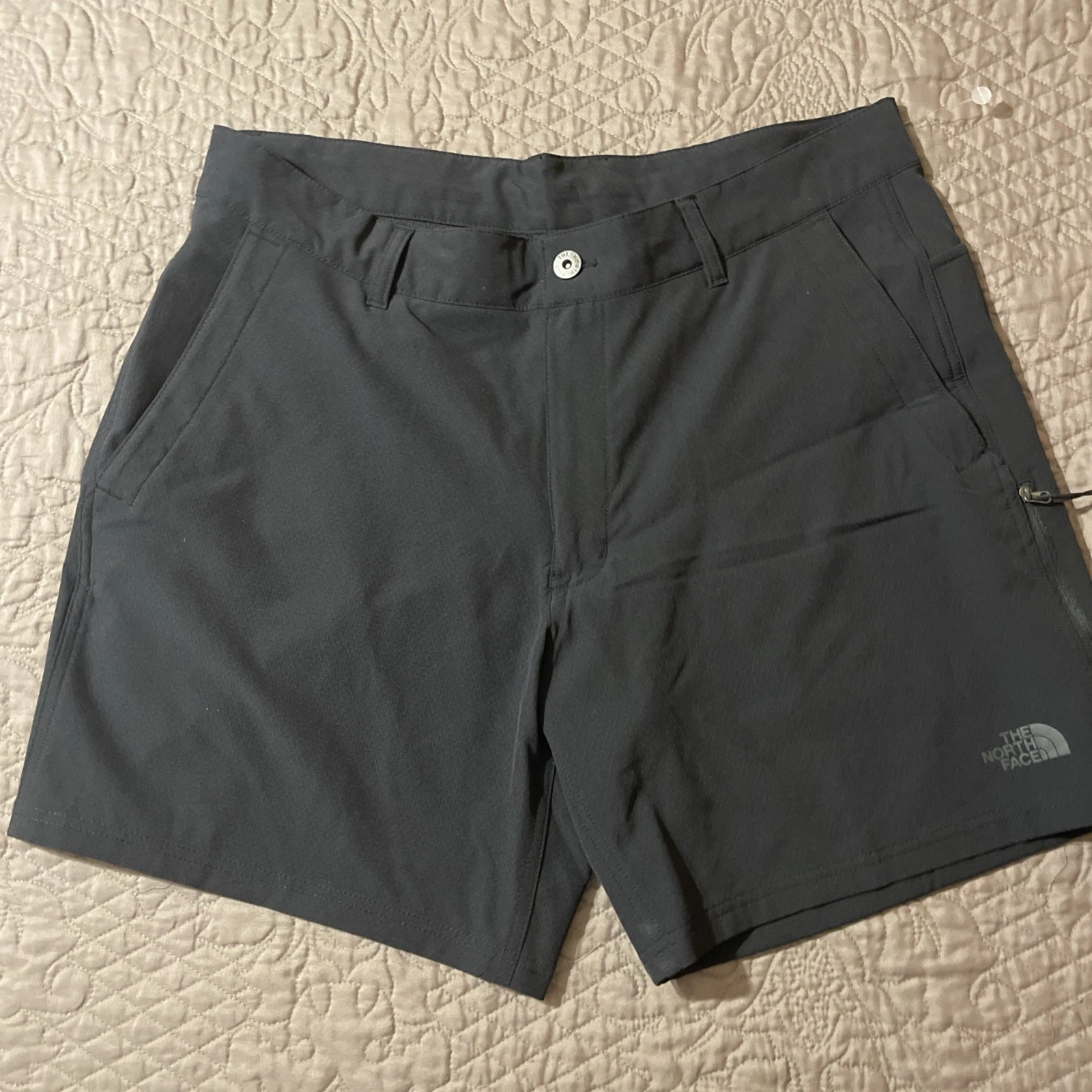 The North Face Men’s Shorts Black 36x9 Flash Dry Packable Cargo Zip Pocket