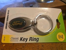 Silver Tone Oval Ford Logo Gold Script Keychain Keyring HY-KO