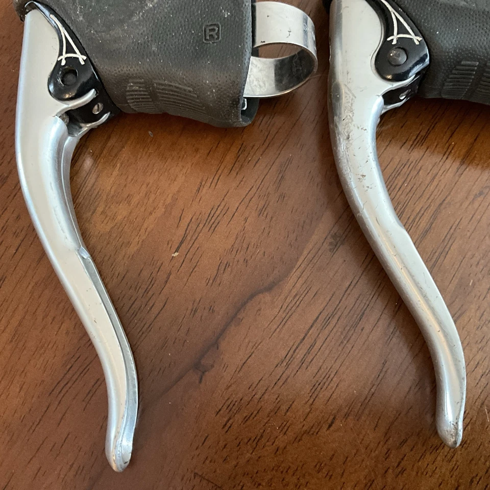 Juego de palancas de freno Dia-Compe Aero vintage - plateado / negro - barra de caída carretera - usado Foto 4 de 4